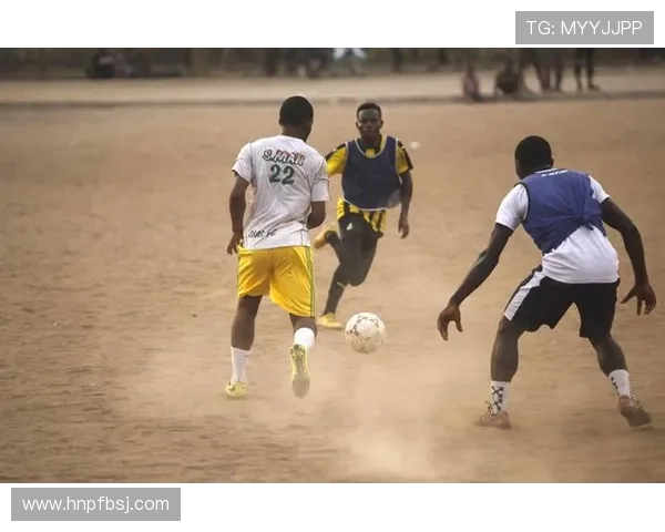 足球巨星精彩进攻瞬间集锦回顾让你领略足球魅力与激情 足球巨星精彩进攻瞬间集锦回顾让你领略足球魅力与激情