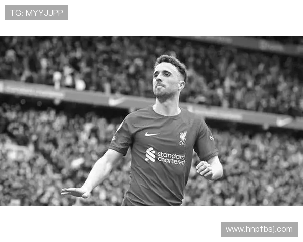 美国足球明星意外去世引发球迷哀悼与媒体广泛关注 美国足球明星意外去世引发球迷哀悼与媒体广泛关注